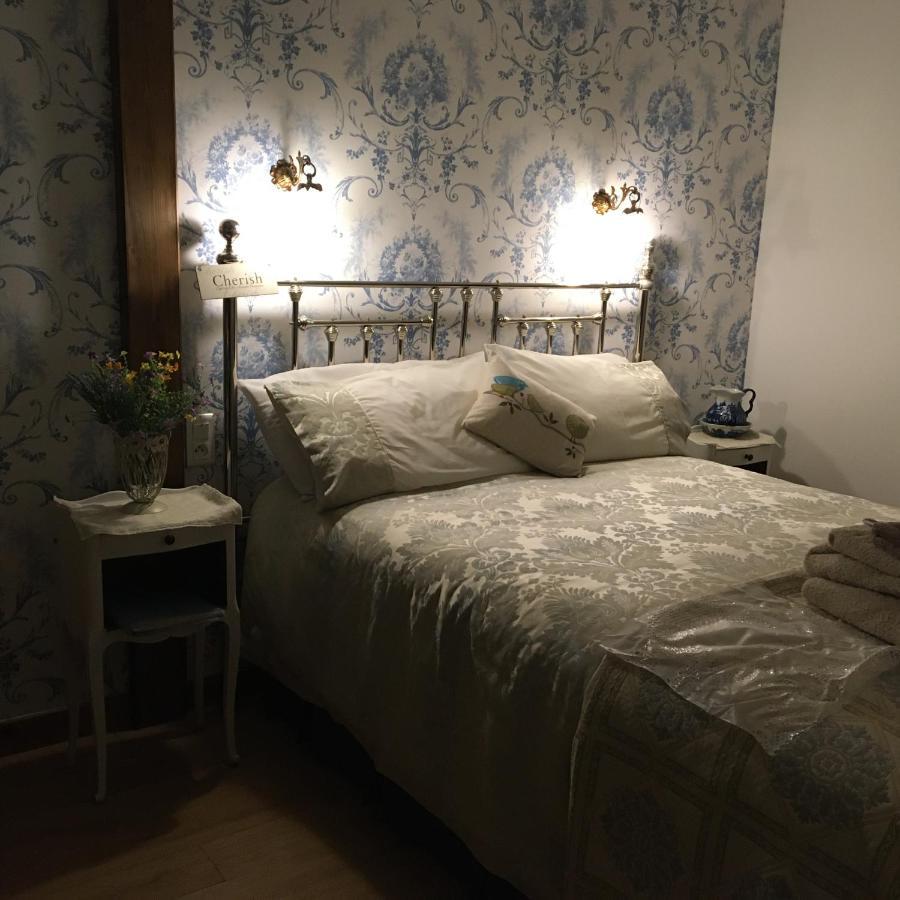 Le Jardin De Rose 24 Feuillebert Romagne 86700 Bed & Breakfast ภายนอก รูปภาพ